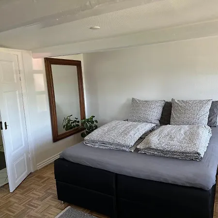 Kaerbollinggard * Bredsten (Velje)