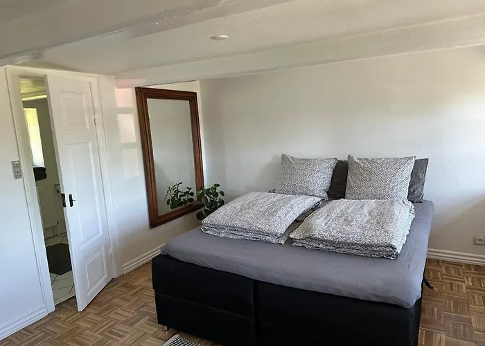 Kaerbollinggard * Bredsten (Velje)